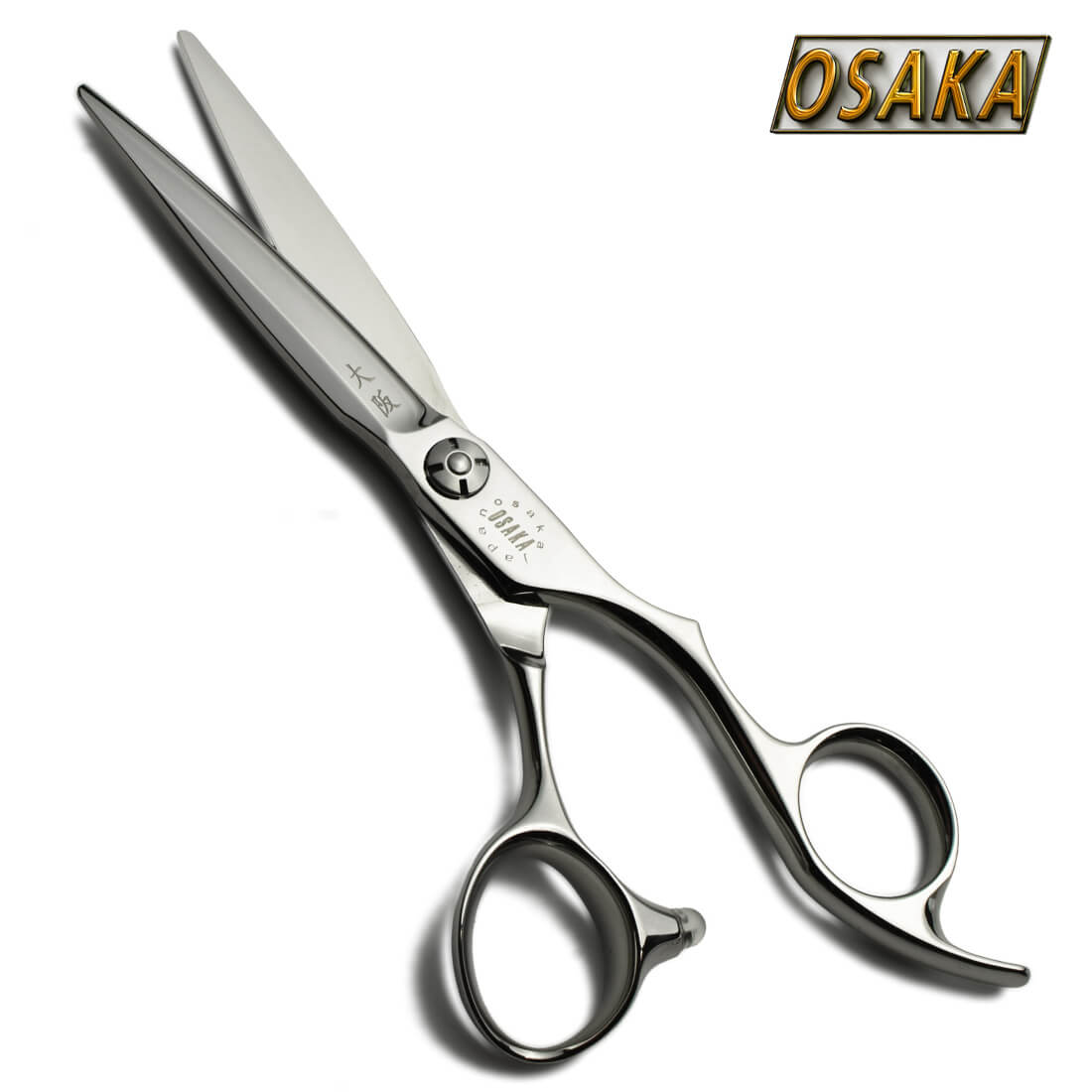 Ciseaux de coiffure professionnels OSAKA CLZ avec lame puissante et manche ergonomique sculpté, conçus pour une coupe nette et sans effort.
