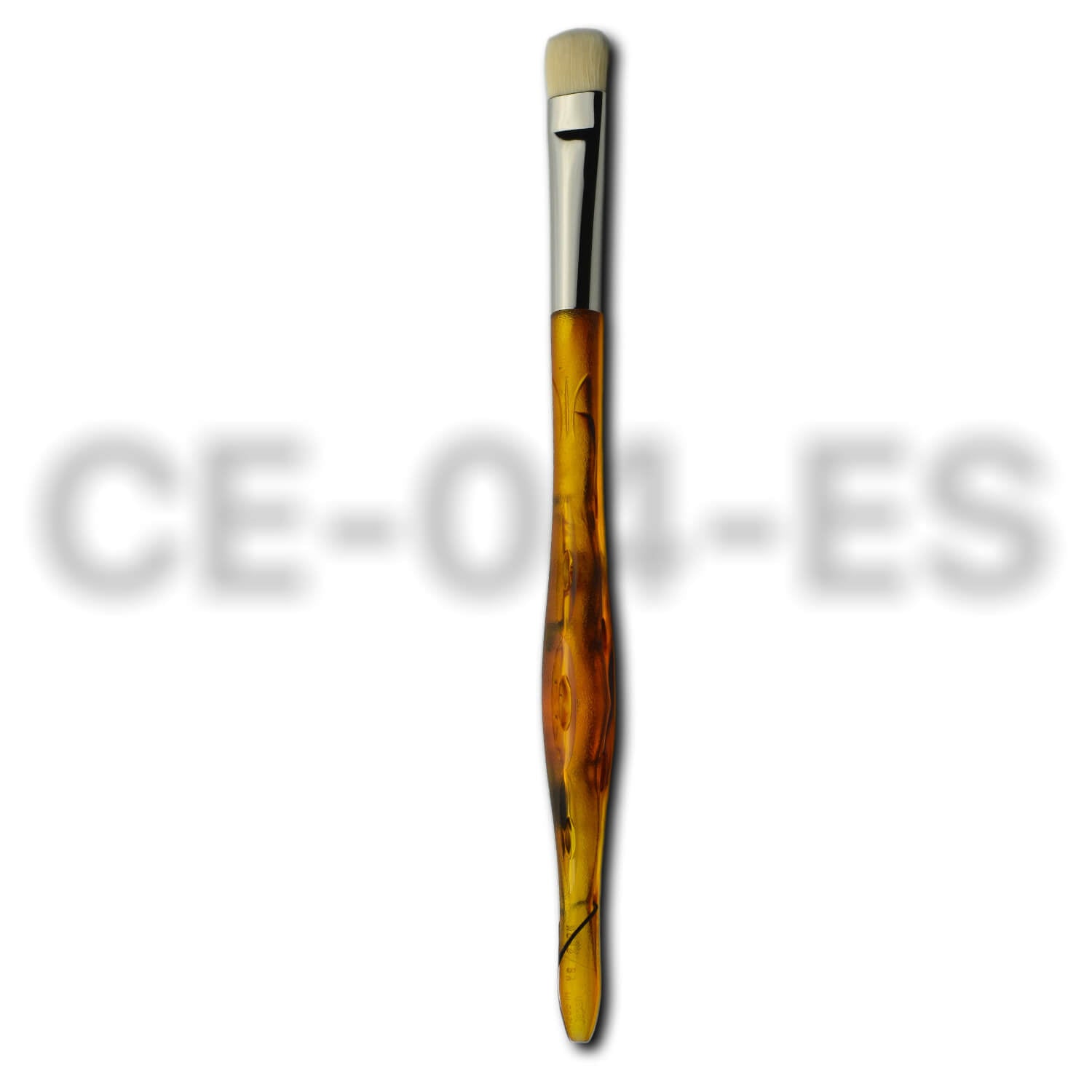 Pinceau de maquillage Y.S.PARK CE-04-ES avec manche noir perforé et embout arrondi large, conçu pour appliquer et estomper les fards à paupières ou correcteurs avec douceur et précision sur les zones étendues de la paupière.