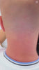 Vidéo d’utilisation des ciseaux droits OSAKA C2K, montrant la prise en main ergonomique et la fluidité de coupe sur différentes techniques en salon